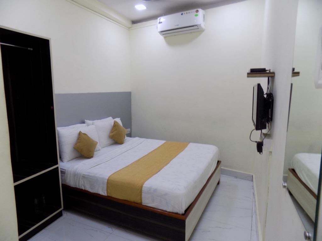 Maha Residency Bed & Breakfast - Mumbai — Photos 3